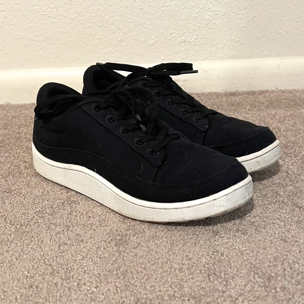 Allbirds Women's Canvas Pacers - Size 8